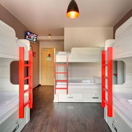 Meininger Hotel Berlin Alexanderplatz Екстериор снимка
