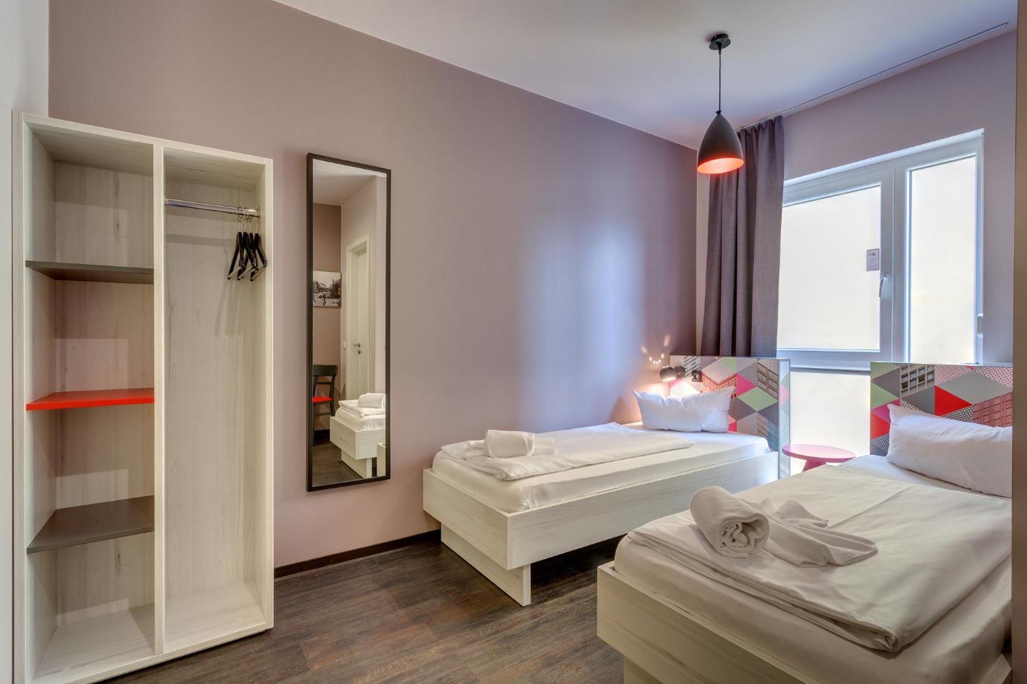Meininger Hotel Berlin Alexanderplatz Екстериор снимка