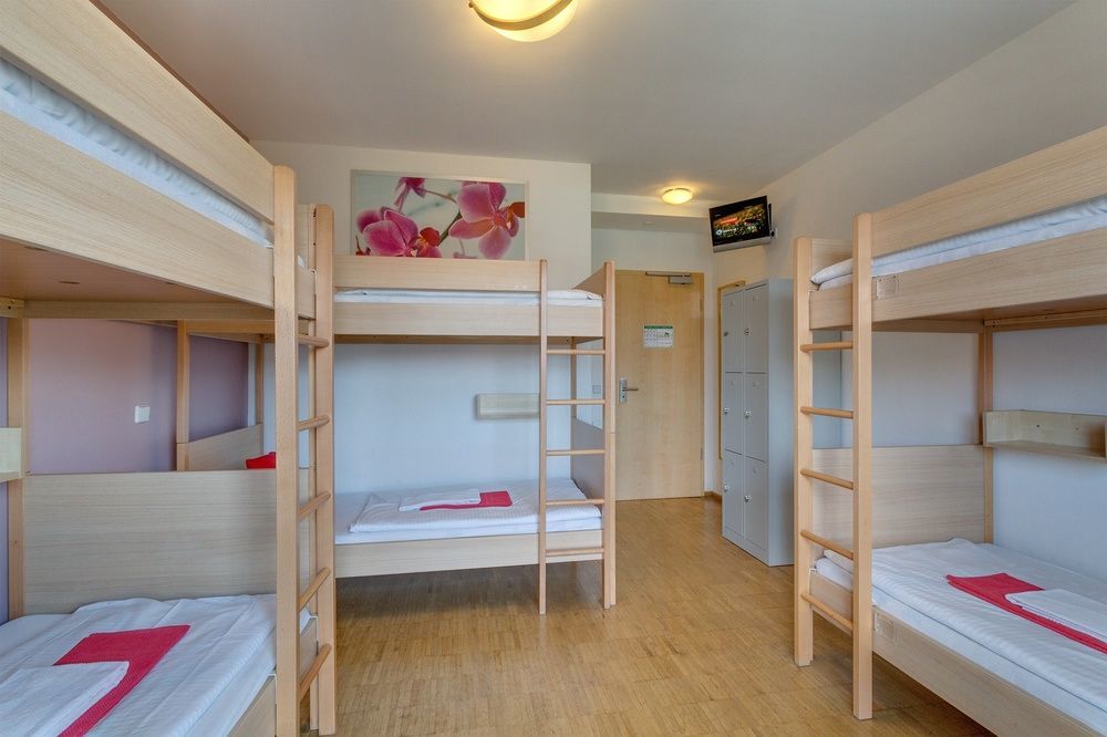 Meininger Hotel Berlin Alexanderplatz Екстериор снимка